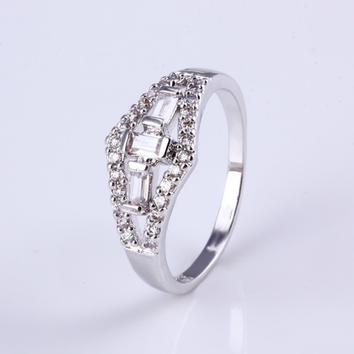 Ar rodiumu pārklāts gredzens ar cirkoniem 9 izm