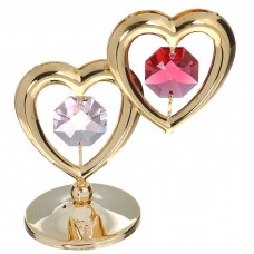 Divas sirdis ar SWAROVSKI kristāliem, uz pamatnes, zelta pārklājums. Izmērs 5 x 7 cm.